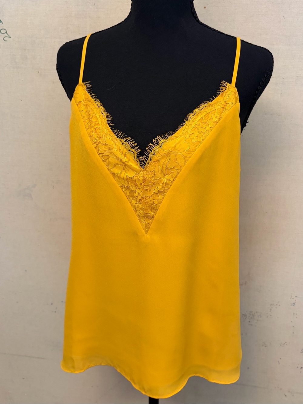 Women’s Yellow Lace-Trim V-Neck Cami with Spaghetti Straps, Size Medium